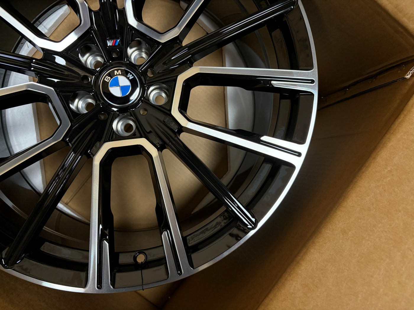 BMW G7 R20 — кованый диск RGW, WT-RGW1019-4