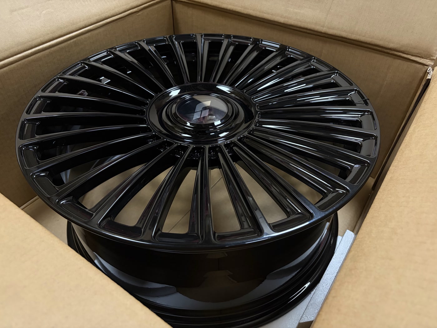 Li Auto R21 — кованый диск RGW, WT-RGW221