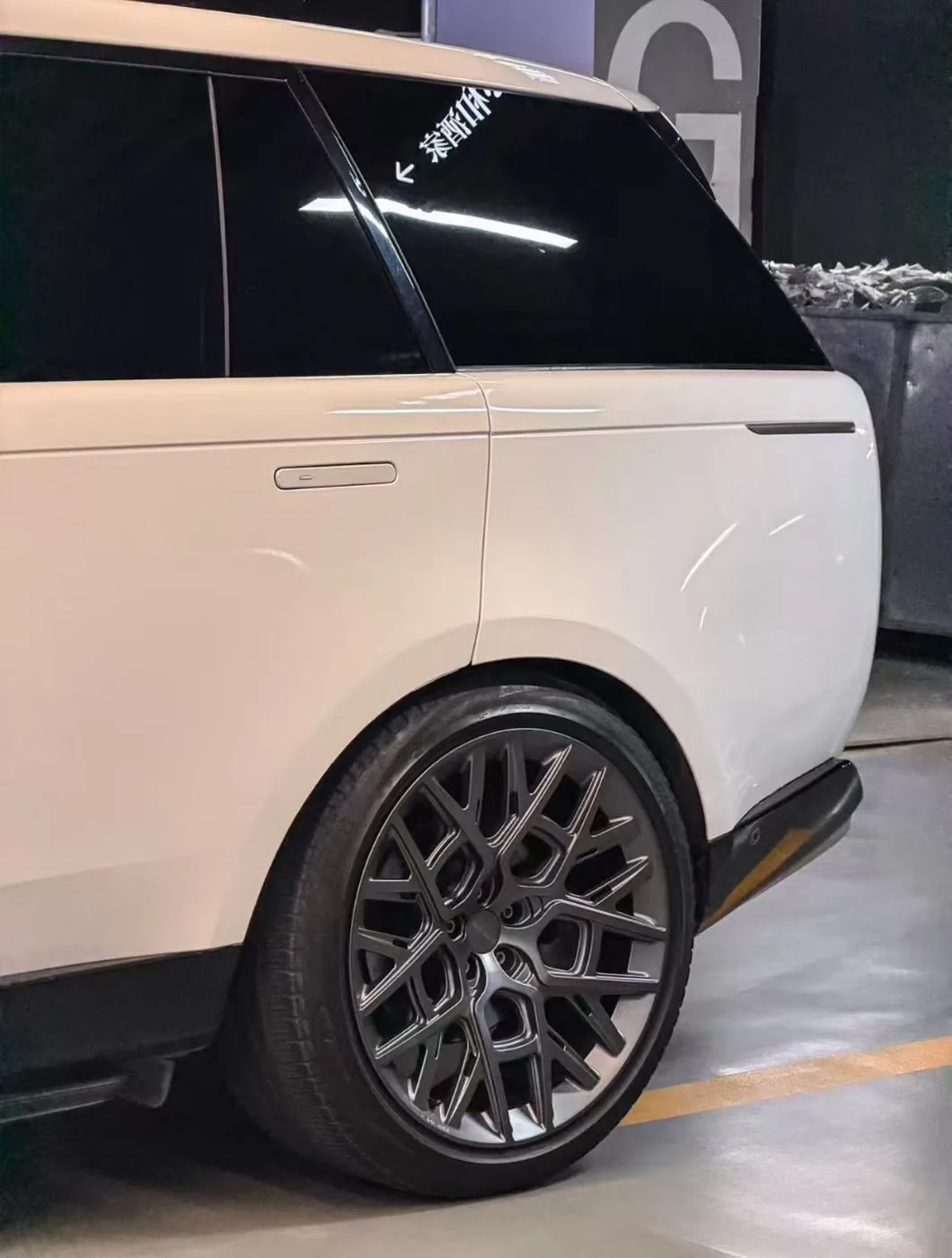 Range Rover R22