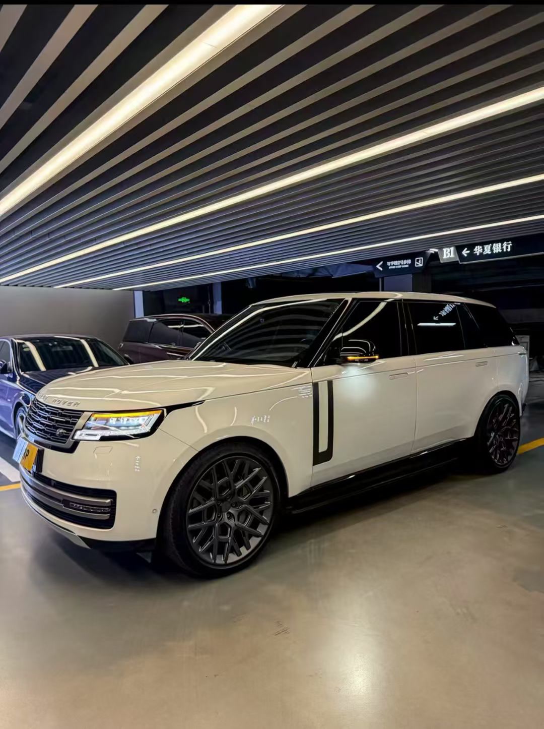 Range Rover R22 — кованый диск RGW, WT-RGW2318