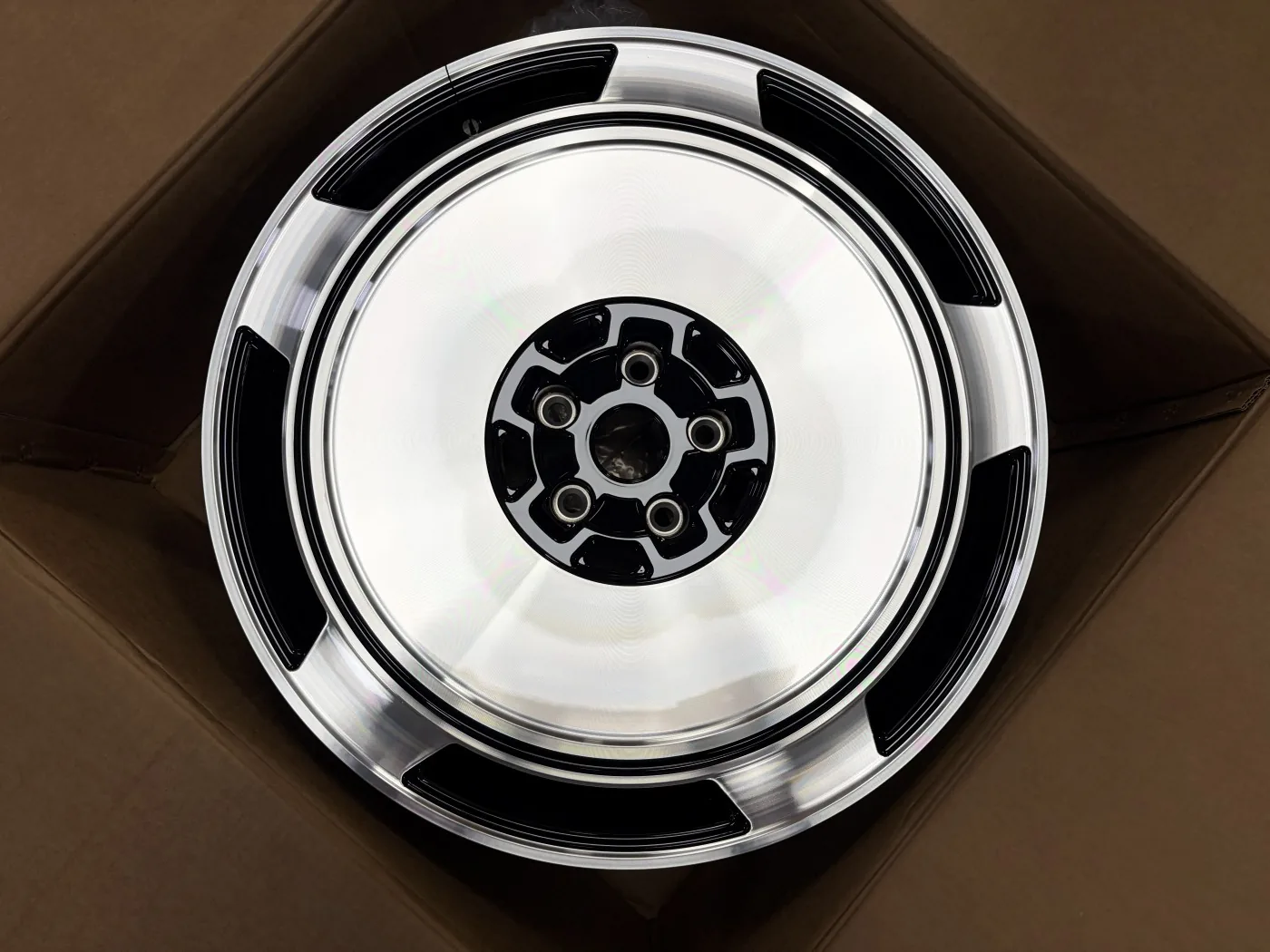 Li Auto R21 WT-RGW2344 — кованый диск