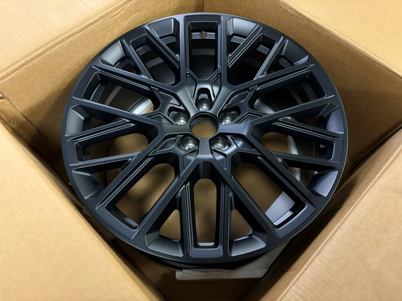 ZEEKR R21