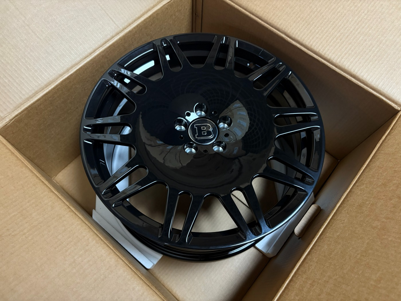 Mercedes S-Class R21 — кованый диск RGW, WT-RGW340-5