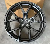 奥迪 R21