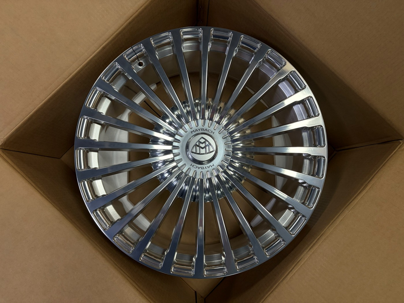 Mercedes GLS R22 — кованый диск RGW, WT-RGW620
