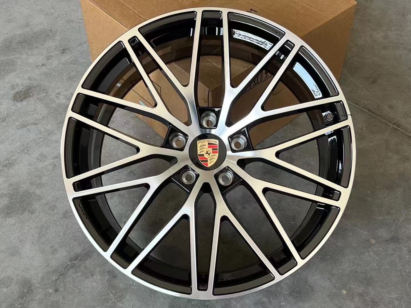 Porsche Macan R21 — кованый диск RGW, WT-RGW1023-8