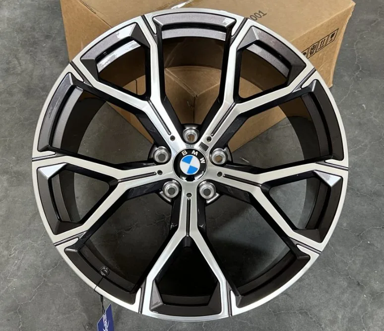 BMW X5 R21 — кованый диск RGW