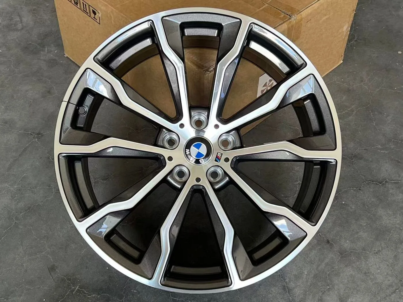 BMW X3 R20 — кованый диск RGW